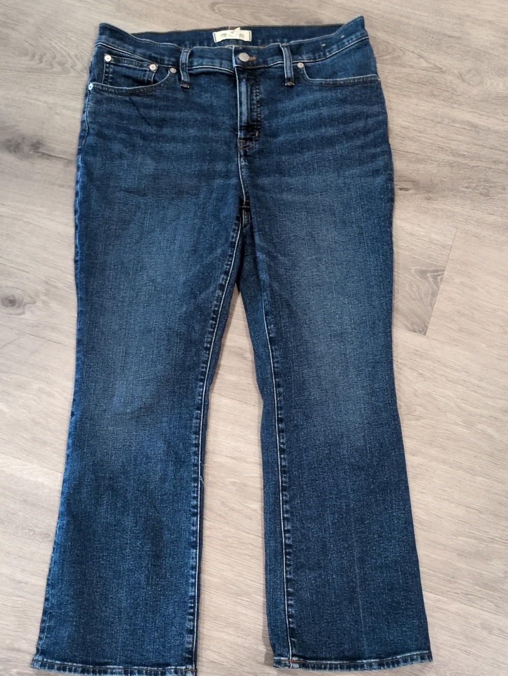Madewell Blue Mid Rise Kick Out Jeans 30